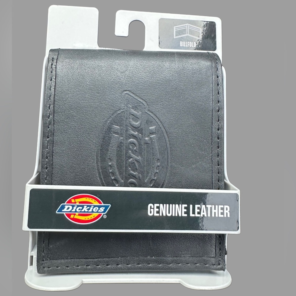 Dickies Men's Bifold Faux Wallet Black
 New with Tag